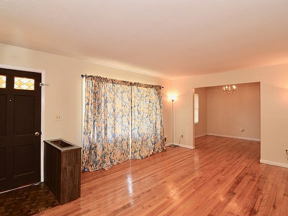 3rd image of 2145 Kingsley Ct