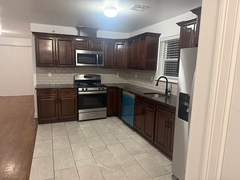 159 Court St #2 — Photo 9