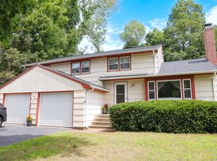 8 Still Ln, West Hartford, CT 06117