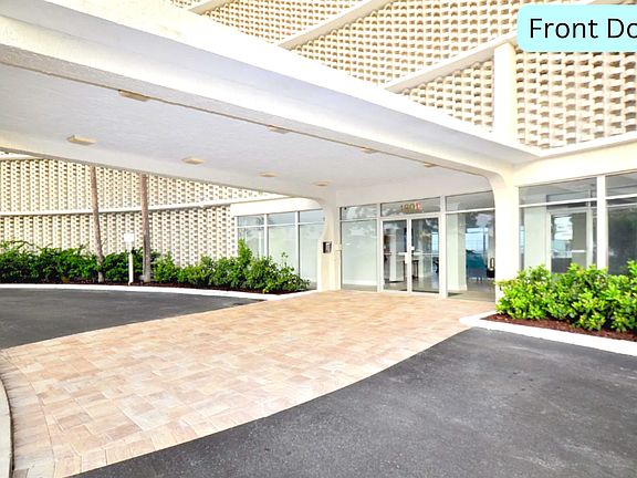 5th image of 1601 Ocean Dr #108