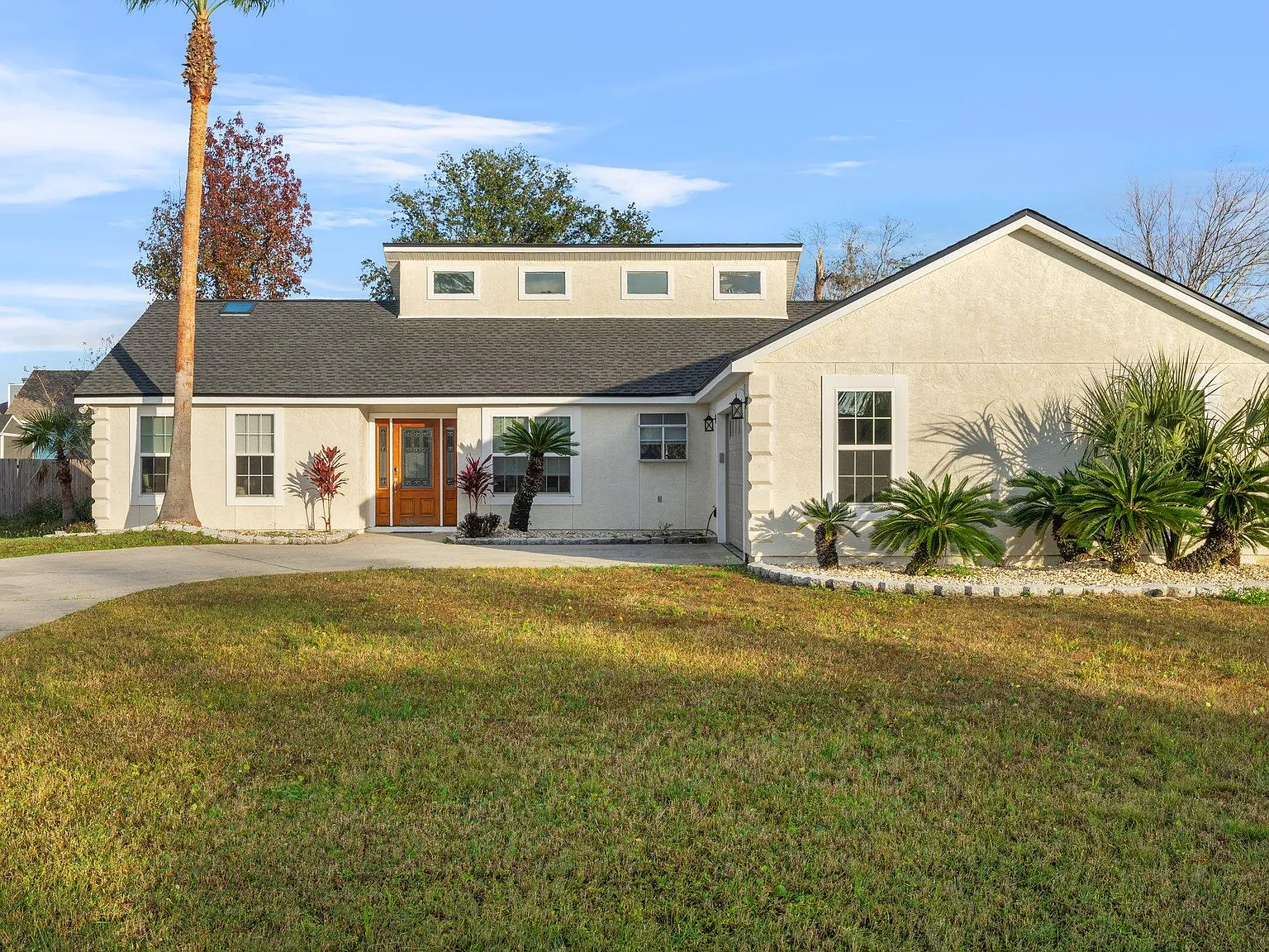2111 Andrews Rd — Photo 2