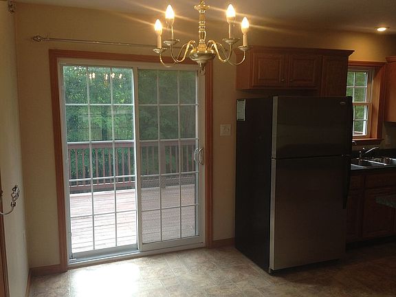 Slider from dining area to d