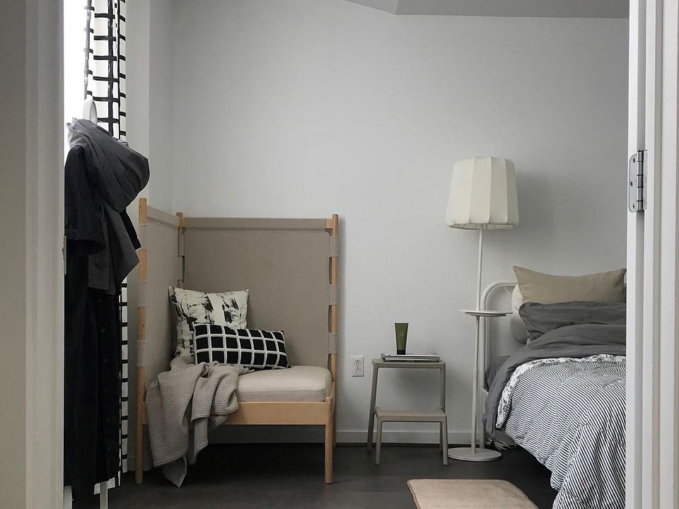 1st image of 3301 Henry Ave #127