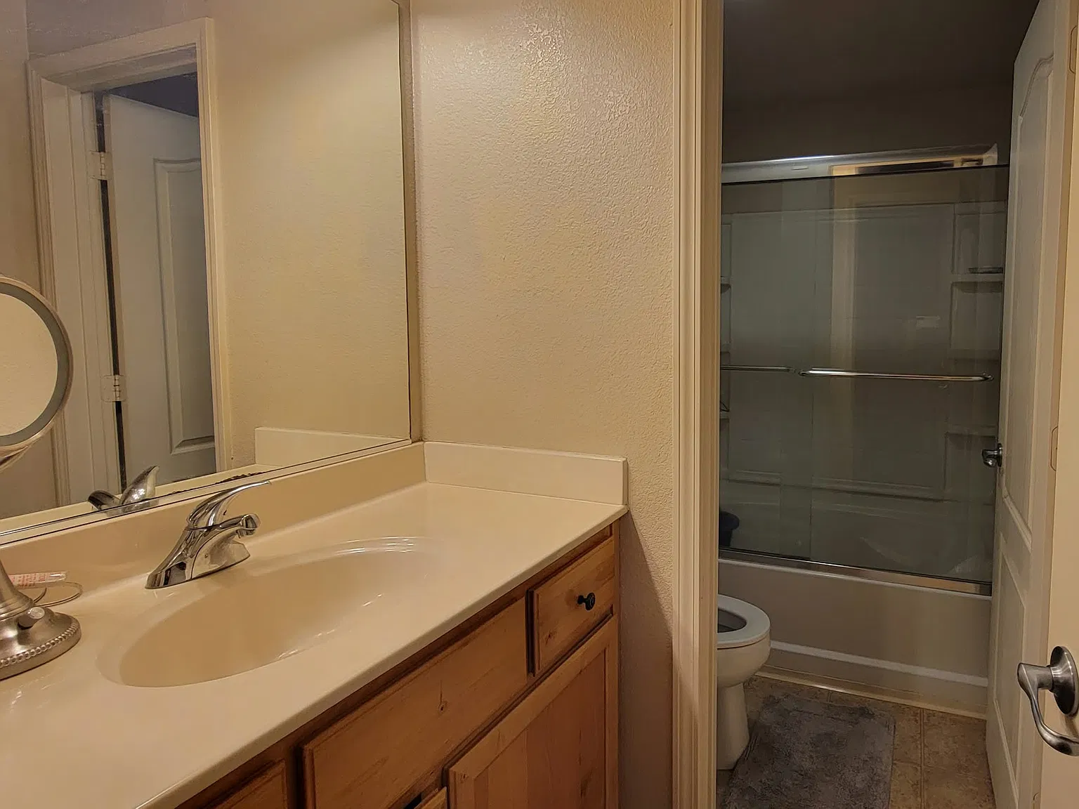 Moon Cir, Folsom — Photo 2