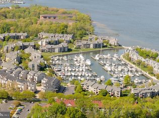 2010 Quay Village Ct APT 101, Annapolis, MD 21403