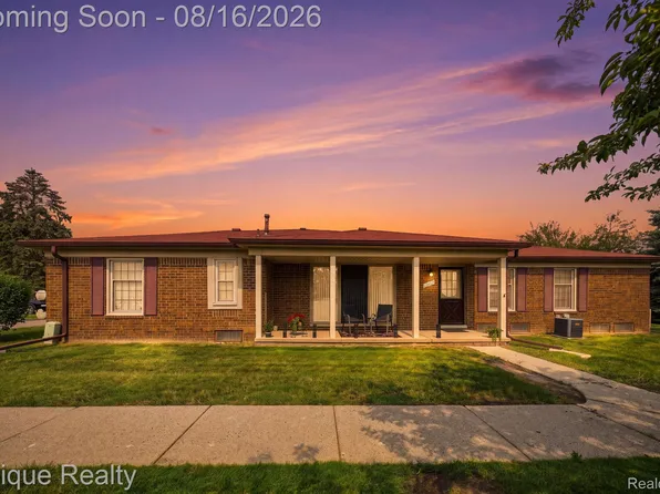 15031 Pilgrim Ct, Shelby Township, MI 48315