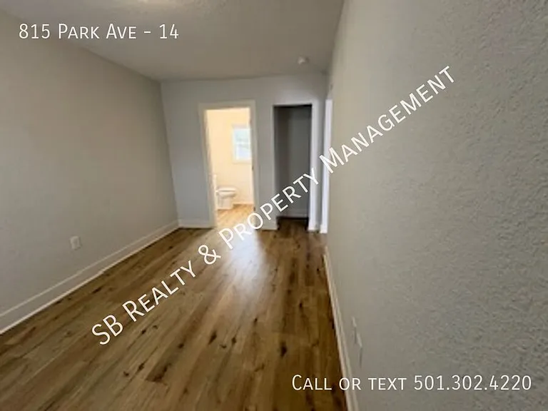 815 Park Ave #14 — Photo 11