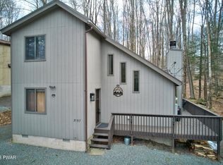274 N Gate Rd, Lake Ariel, PA 18436