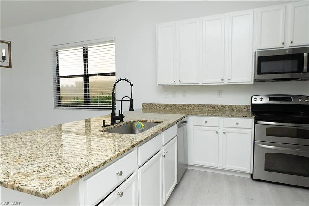 5360 Brin Way - Maple Ridge - Castro Hulett — Photo 3
