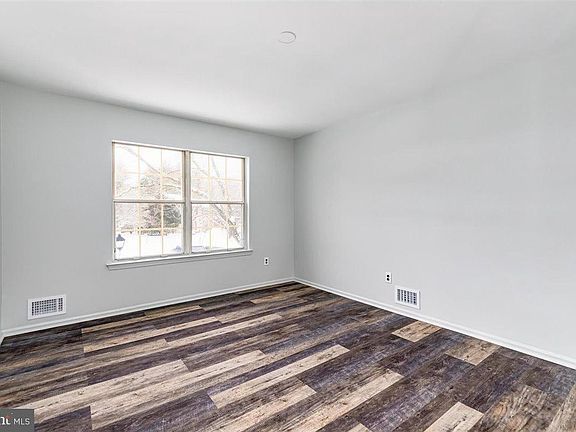 4th image of 105 Quince Ct