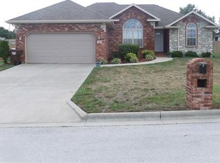 640 W Alemeda St, Republic, MO 65738