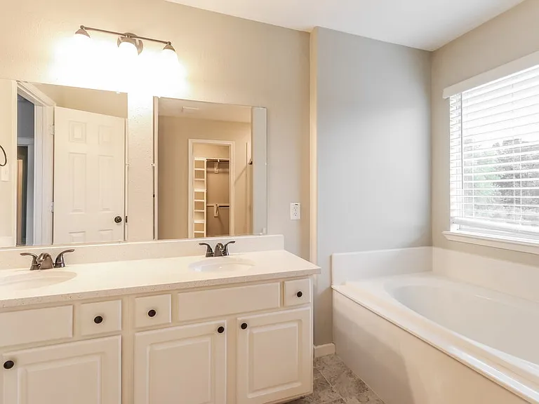 18400 Sunrise Pines Dr — Photo 11