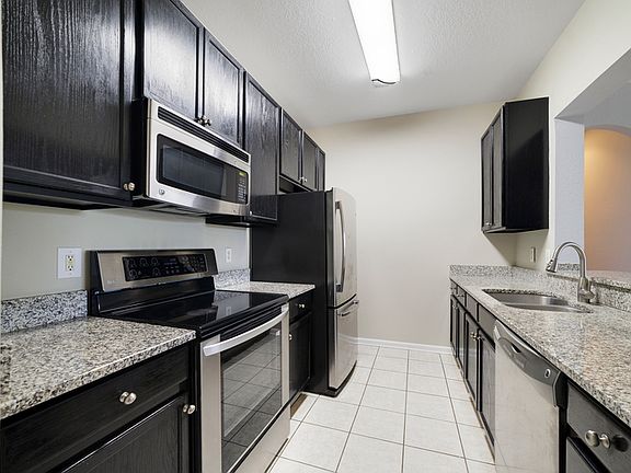 4th image of 6214 Stevenson Dr Unit 304
