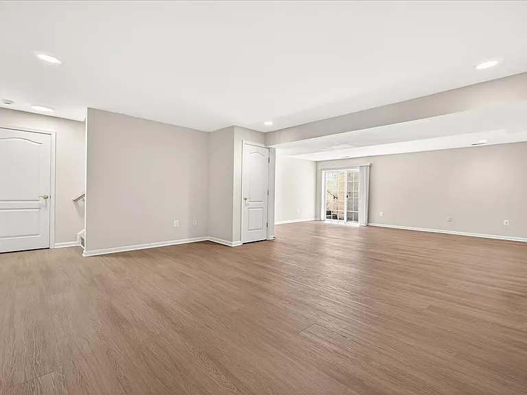 9938 Timberknoll Ln — Photo 9