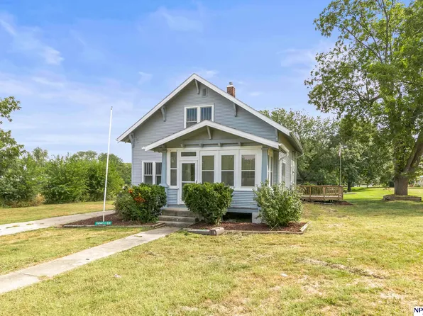 2438 Fontanelle Blvd, Blair, NE 68008