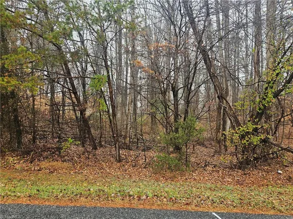 2145 Jefferson Oaks Dr, Rural Hall, NC 27045