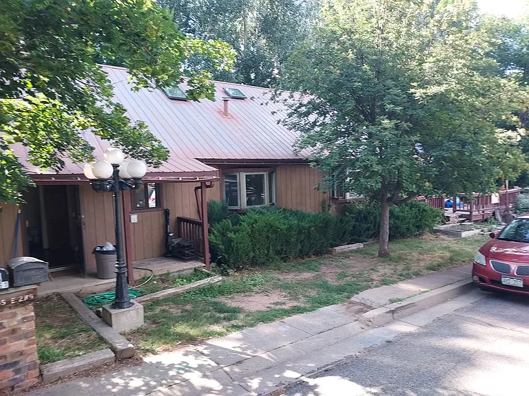 2965 E 2nd Ave — Photo 40