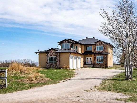 2nd image of 280135 W Township Road 242 SE