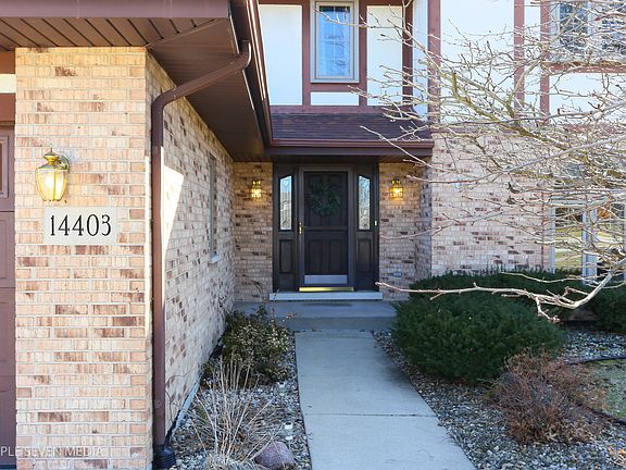 3rd image of 14403 S Erin Ct