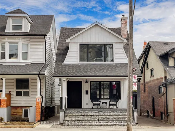 111 Woodbine Ave, Toronto, ON M4L 3P1