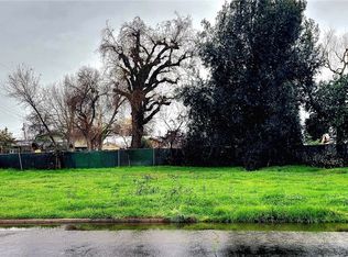 749 E Springfield Ave #30, Reedley, CA 93654