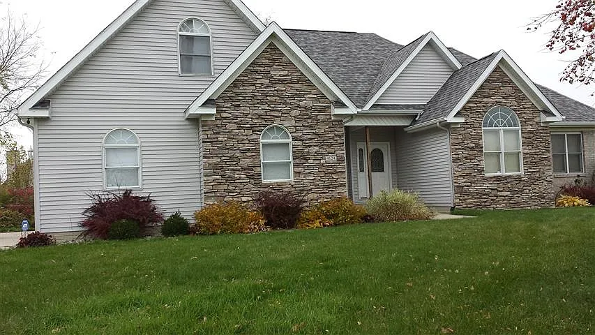 4124 S Belsay Rd photo 1