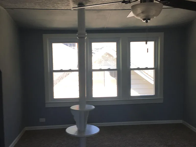 1431 Central St — Photo 7
