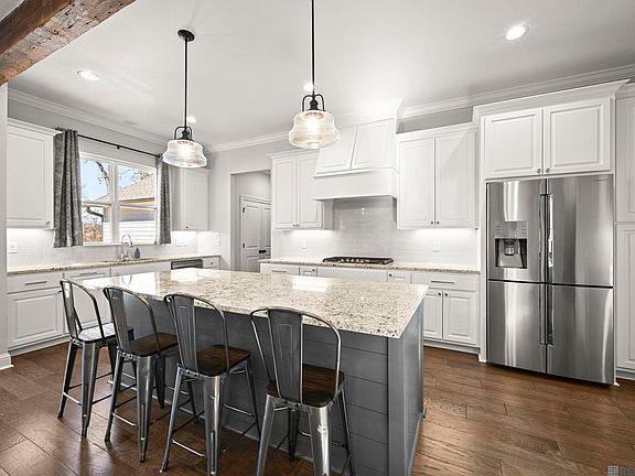 3rd image of 13152 Elissa Ln