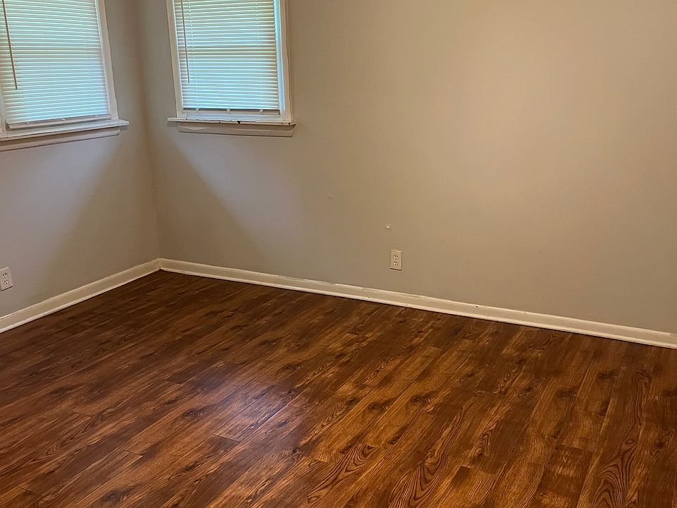 1st image of 1019 22nd St