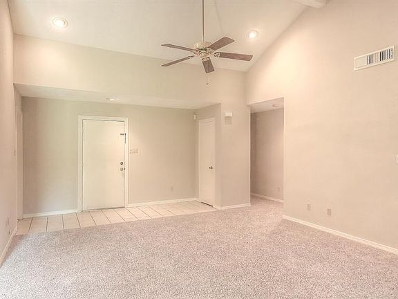 5th image of 2602 S Belgravia Dr