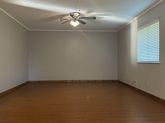 4th image of 3604 Avenue G
