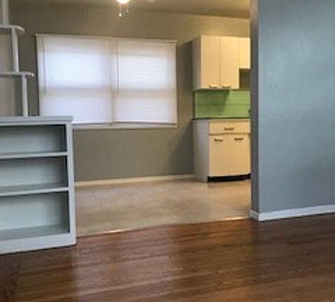 4th image of 2605 D St APT 2