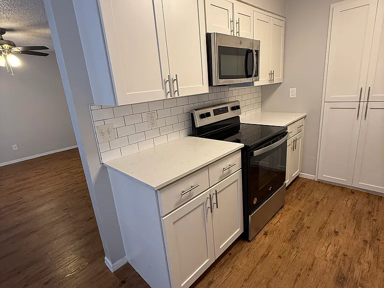 1614 Wheless Ln #108 — Photo 6