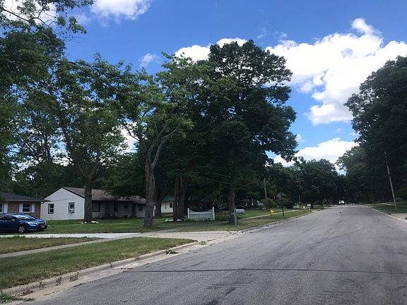 4th image of 3754 Wedgewood Dr SW