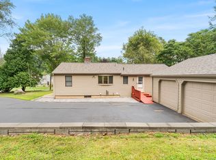 866 Mount Vernon Rd, Southington, CT 06489