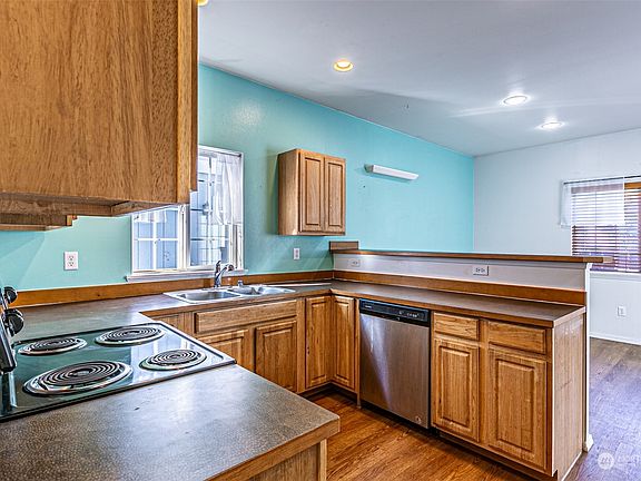 4th image of 1110 S 23rd Street