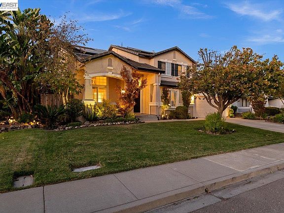 2nd image of 5251 Feather Way