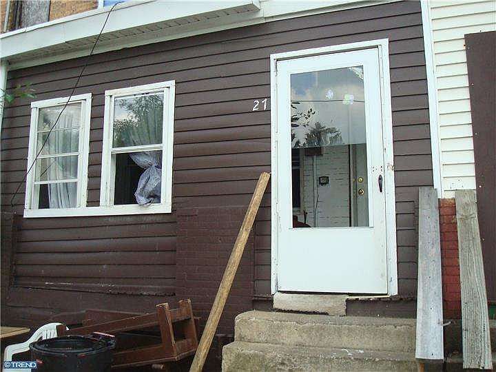 2nd image of 27 N Olden Ave