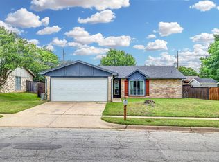 3509 Willow Ridge Dr, Arlington, TX 76017