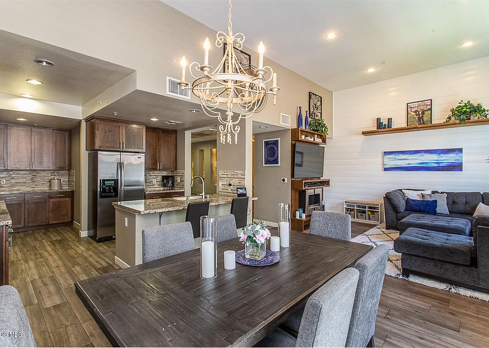 1st image of 21301 Erwin St Unit 429