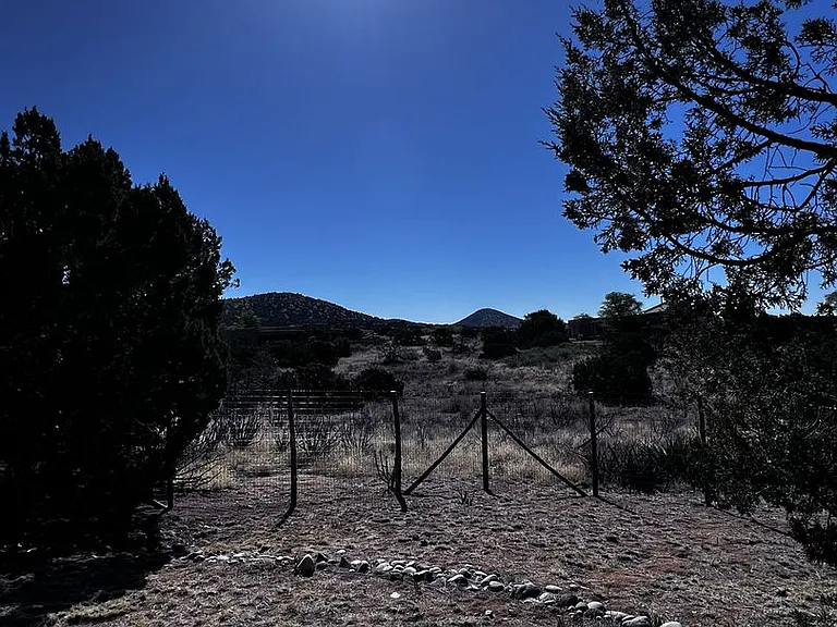 5 Oriente Ct — Photo 10