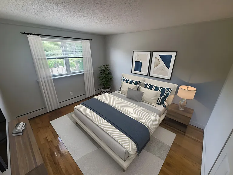Colonial Village Apartments & Townhomes at Colonial Village — Photo 31