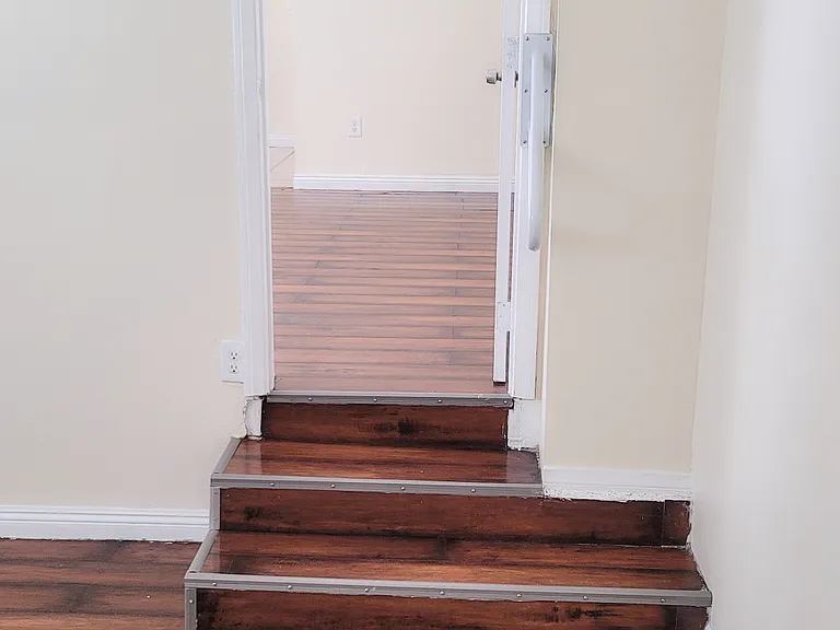 7858 Seville Ave — Photo 17