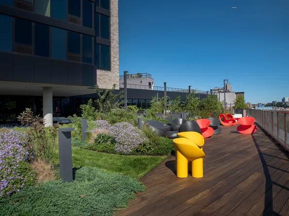 4650 Broadway image 18 of 30