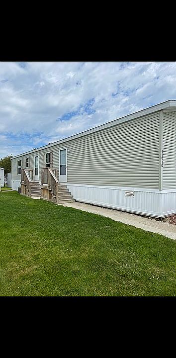 1st image of 41910 Lamier Dr