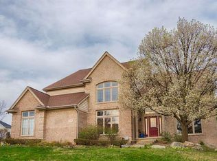 1794 Apple Ridge Ct, Rochester Hills, MI 48306