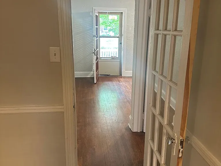 3106 Hanover Ave — Photo 2