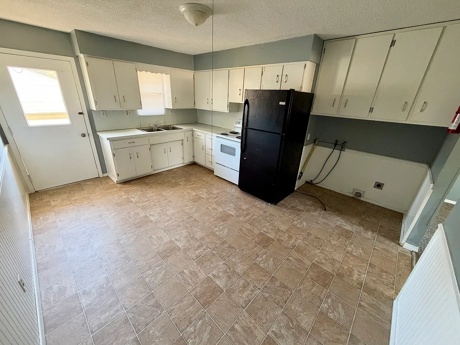 2 bed, $825 — Photo 4