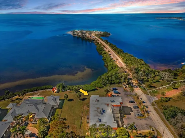 1723 Gulf Rd APT 104, Tarpon Springs, FL 34689