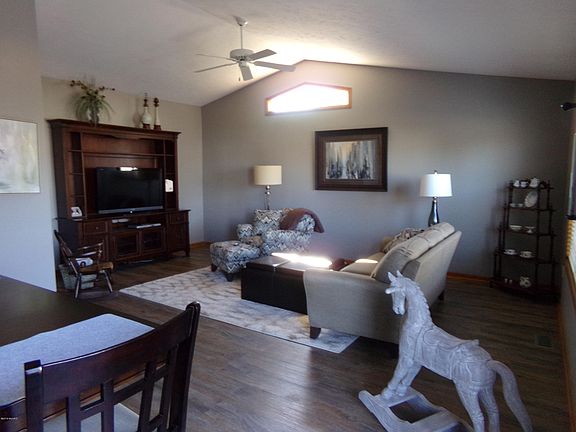5th image of 2901 Alson Dr NE